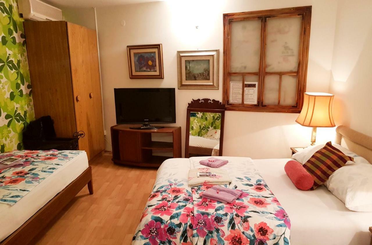 Hostel Pansion Lion 塞拉耶佛 外观 照片